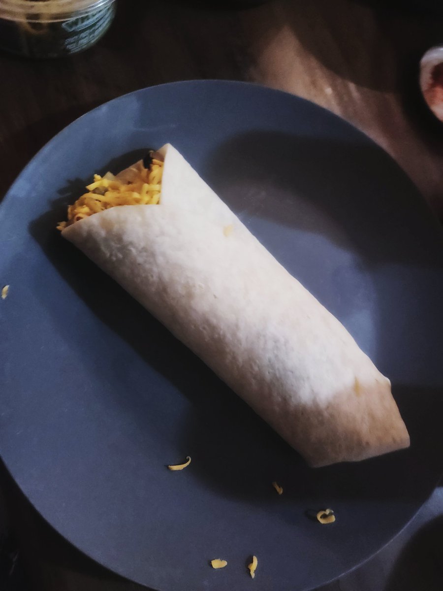 _Nugz_'s tweet photo. We had some tacos (Delonguie) last night with some friends for a bday ♡ https://t.co/4BBgkR62te