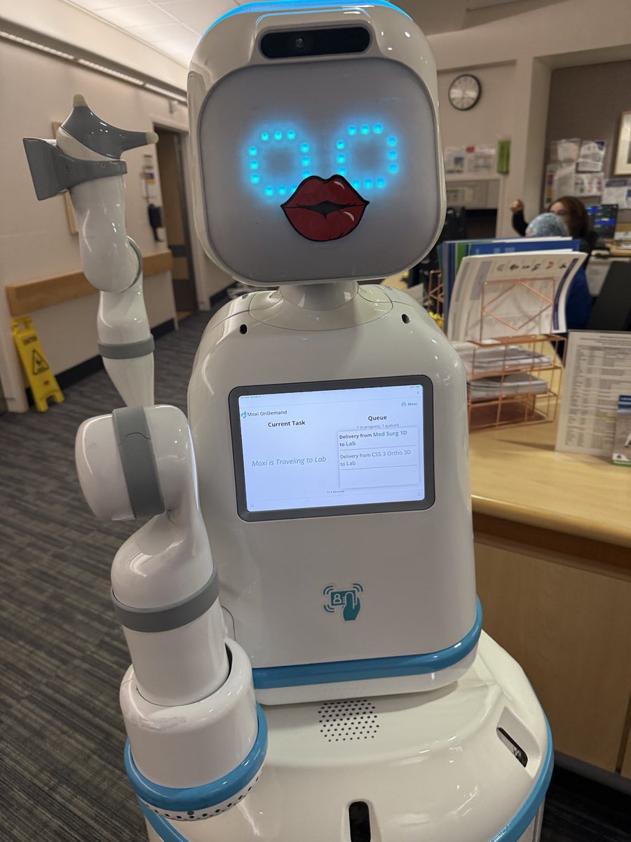 joy_bennett's tweet photo. Robot in St. John’s hospital! https://t.co/PEGqX4F5r3