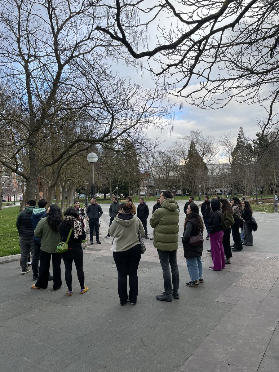 Gaurko bisita gidatuaren irudiak. Mila esker hurbildu zaretenoi eta <a href="/Martxoak3/">Martxoak 3 #M3MORIA</a> |ko Juleni!