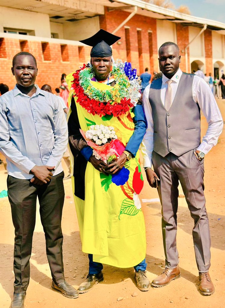 Mijokgoch's tweet photo. Congratulations bro🎉 https://t.co/RVT90QyJO7