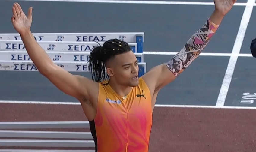 woof
ο τι και να πουμε για τον Μανολο ειναι λιγο!!!!
6.01, τεραστιο πανελληνιο ρεκορ, ανετος και με την 1η προσπαθεια μαλιστα!!!!
ειπε οτι ηθελε να το κανει μπροστα στο ελληνικο κοινο και το εκανε!!!!
ευχαριστουμε!!!!
#flymanolofly