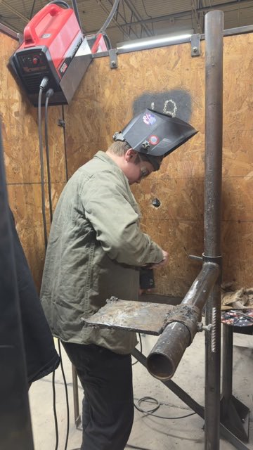 Kevin Dukes Career & Innovation Academy (@kd_cia_jaco_al) on Twitter photo Congratulations to Mr. Johnson’s welding students on a great showing at the Blount Co Career Tech Center Welding Competition! Collin Moore <a href="/SkylineSchool/">Skyline School</a> - 2nd / Nate Knopps <a href="/SkylineSchool/">Skyline School</a> - 3rd / Colt Albritton <a href="/PisgahSports/">Pisgah High School</a> - 4th <a href="/WeldingSchool/">Tulsa Welding School</a> Congratulations to Mr. Johnson’s welding students on a great showing at the Blount Co Career Tech Center Welding Competition! Collin Moore <a href="/SkylineSchool/">Skyline School</a> - 2nd / Nate Knopps <a href="/SkylineSchool/">Skyline School</a> - 3rd / Colt Albritton <a href="/PisgahSports/">Pisgah High School</a> - 4th <a href="/WeldingSchool/">Tulsa Welding School</a>