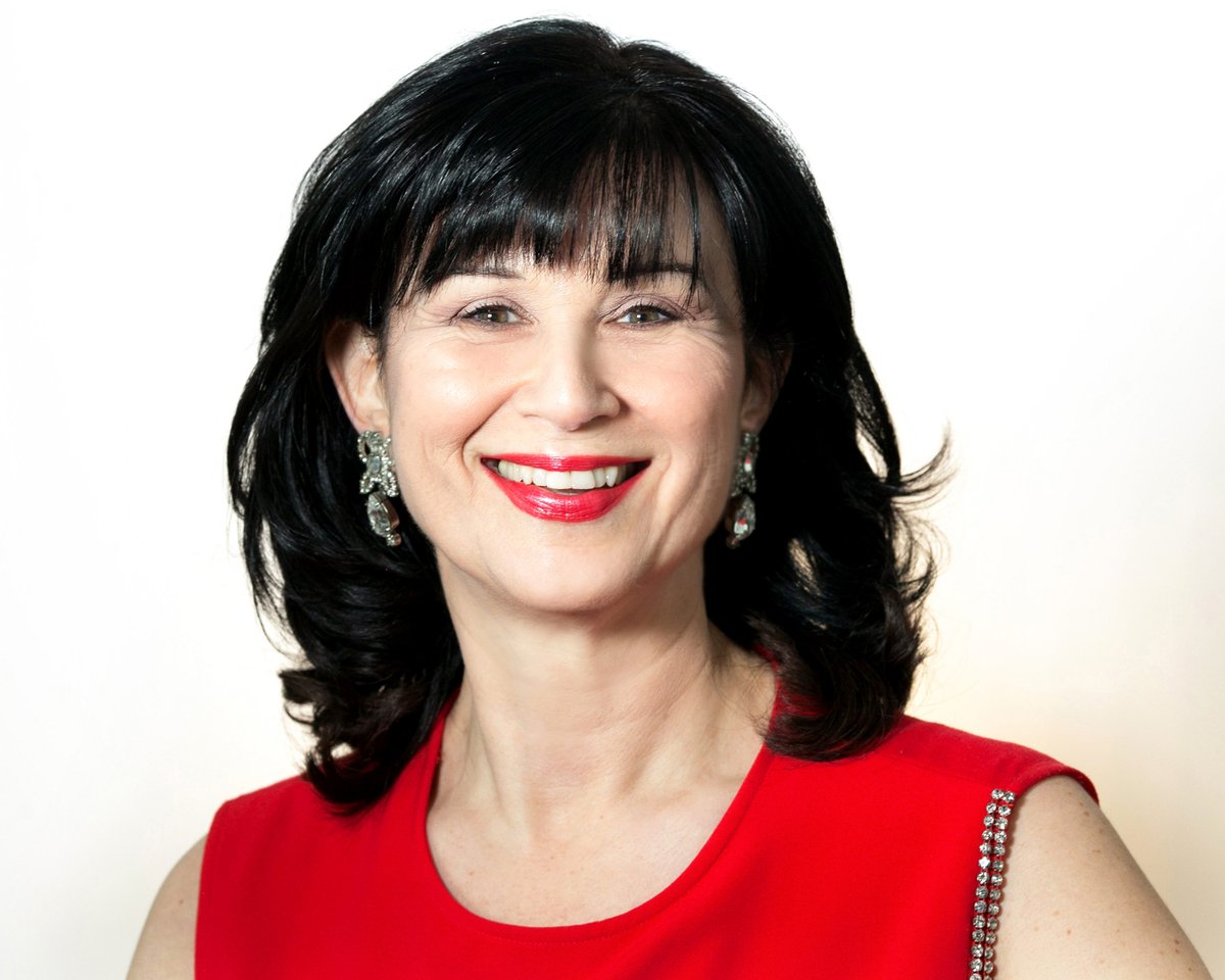 Improve video presenting skills on my new short online course <a href="/citylit/">City Lit</a>  Presenting to Camera: Introduction, starts 4th March. Overcome nerves, talk to camera naturally with confidence, for home/office personal/business presenting. Limited places
#tvpresenter #presentingcourse