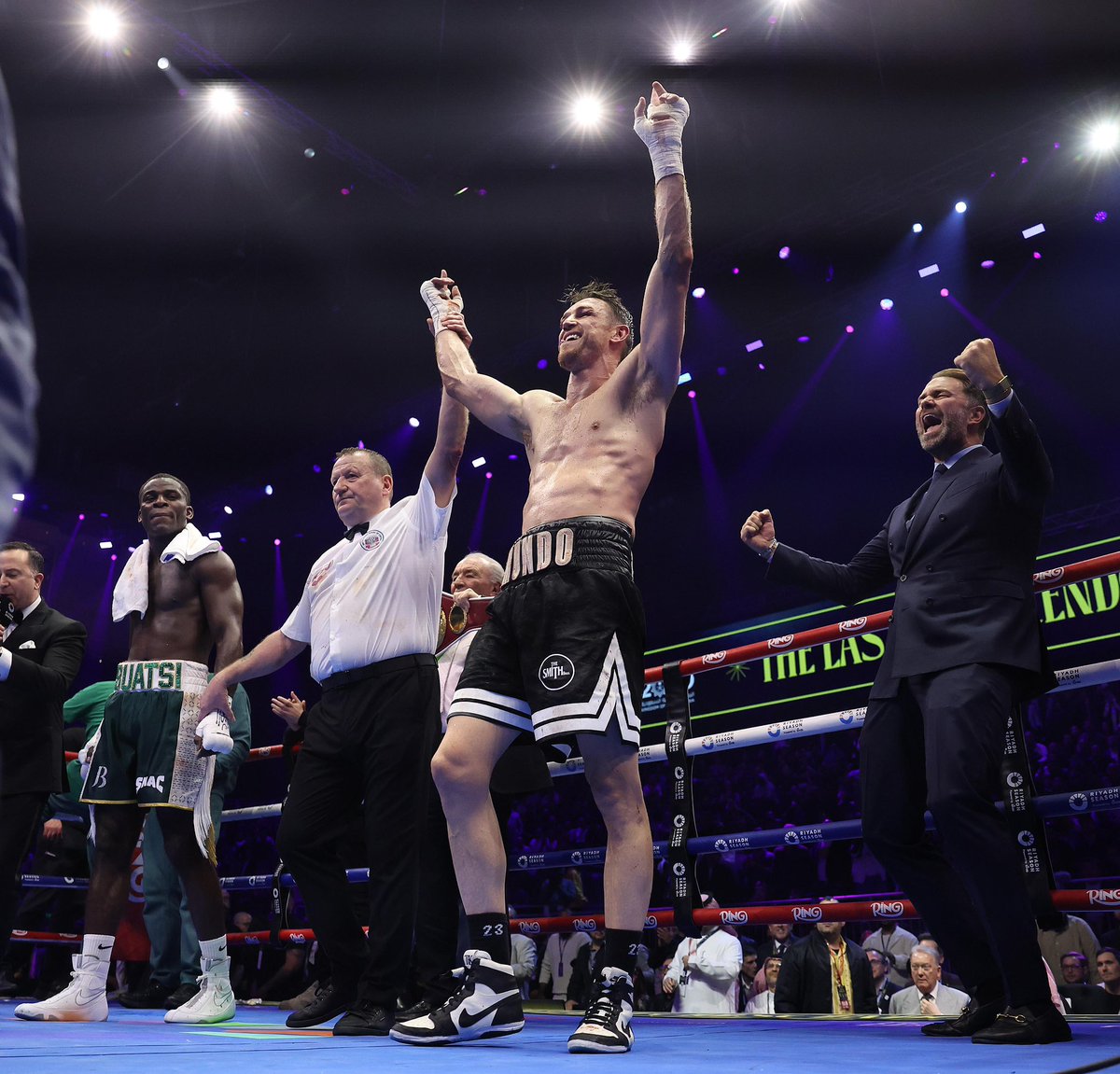 👏 <a href="/CallumSmith23/">Callum Smith</a> 

<a href="/MatchroomBoxing/">Matchroom Boxing</a> <a href="/DAZNBoxing/">DAZN Boxing</a> 

#RiyadhSeason #BeterbievBivol2