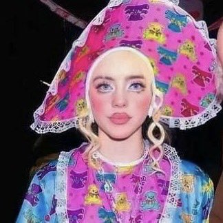 Nova🎻 tweet media