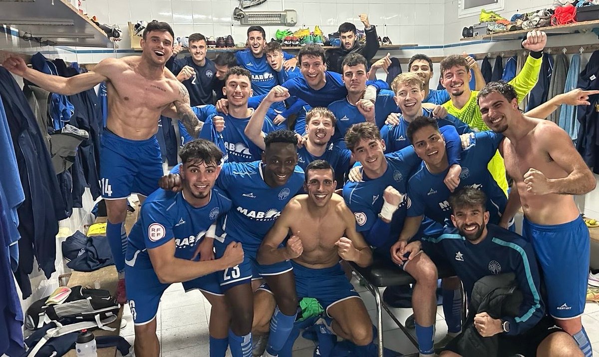 Victòria davant el líder <a href="/SE_Pindependent/">SE Penya Independent</a>. Exercici  de gran exigència, resolt amb molt d’esforç i solidaritat q ha fet bo el gol de Pinto en el 48’.
Molt bona feina💪💪💙💙