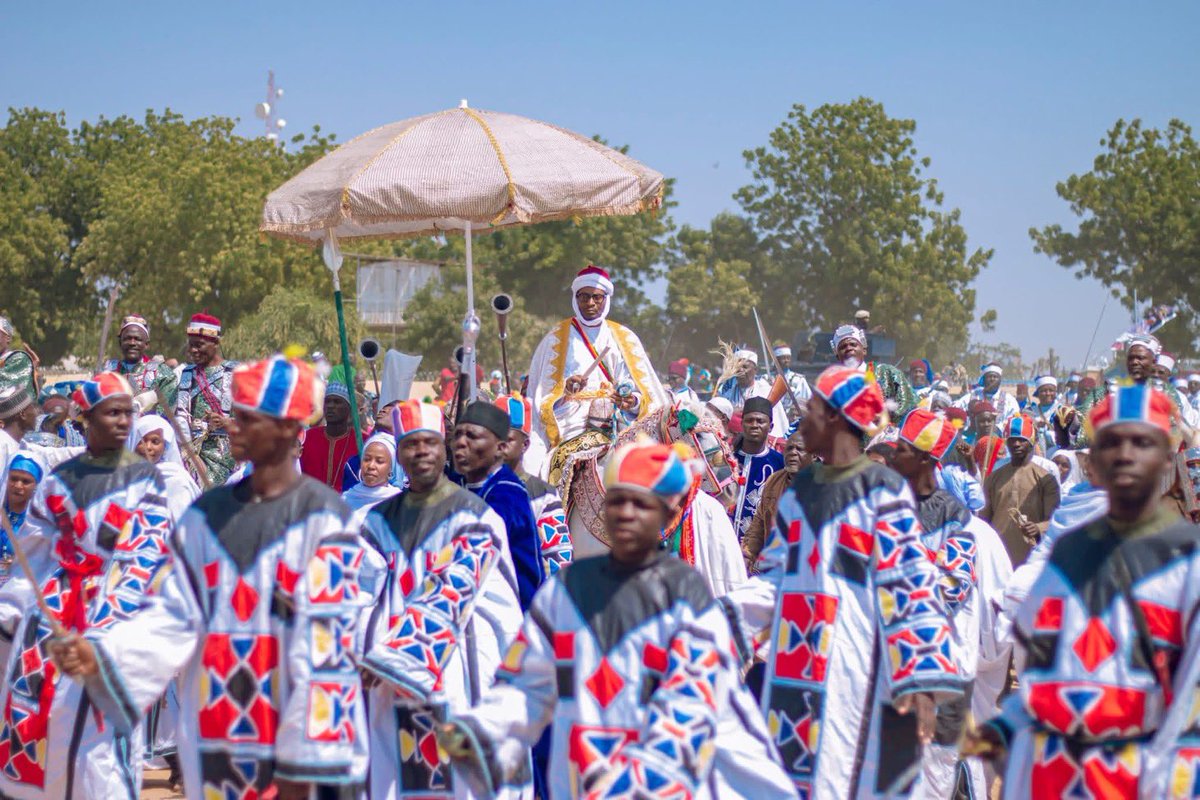 bamalgmedia's tweet photo. On 11th February 2025, a historic ceremony took place in Bama as His Royal Highness The Shehu of Bama, (Dr.) Umar Kyari Umar El-kanemi, was presented with a first-class staff of office by His Excellency, Prof. Babagana Umara Zulum. https://t.co/vX6Per7VLz