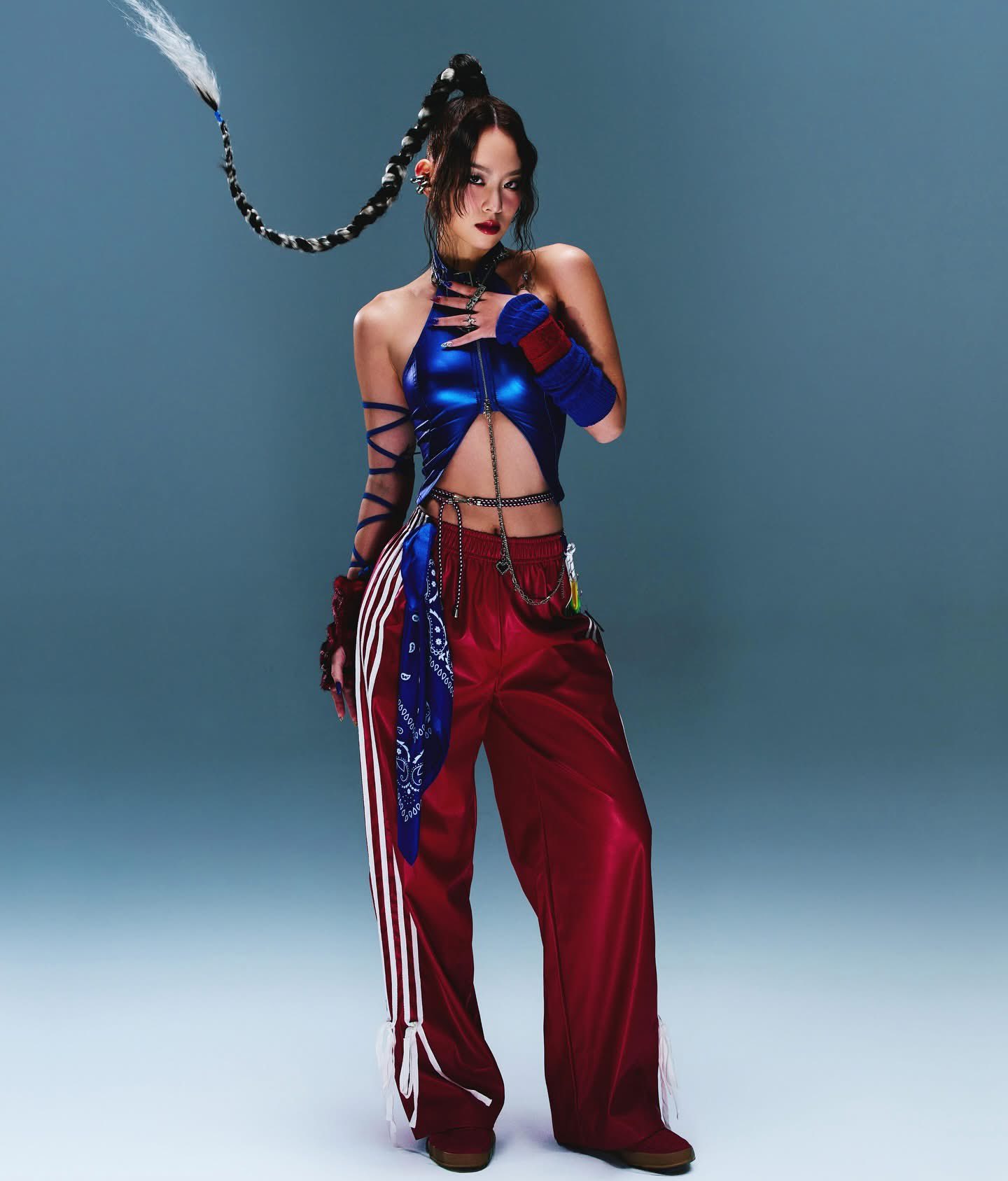 GkaZghhagAANLFx?format=jpg&name=large