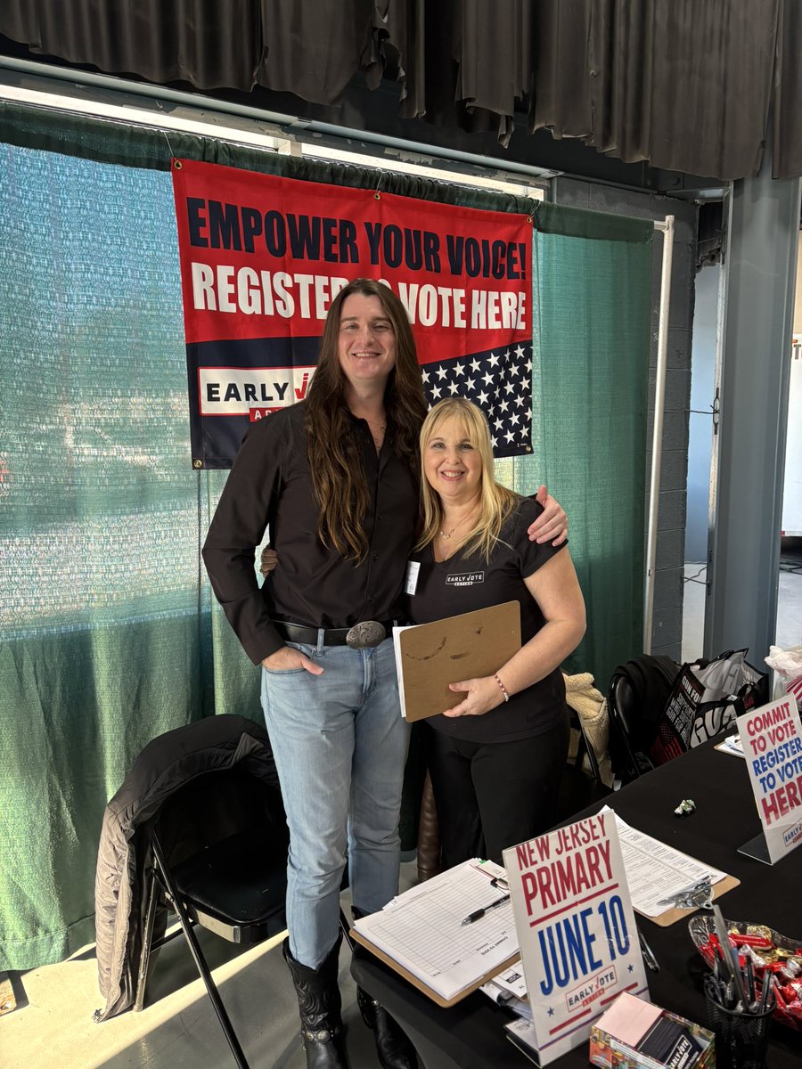 Saveamericasue's tweet image. My name is Susan.
I worked tirelessly to help deliver Pennsylvania for President Trump.
Now, we are setting our sights on flipping New Jersey 🟦🔜🟥.
I’ve registered hundreds of voters. Will you work with me to make NJ a swing state?
Let’s go!