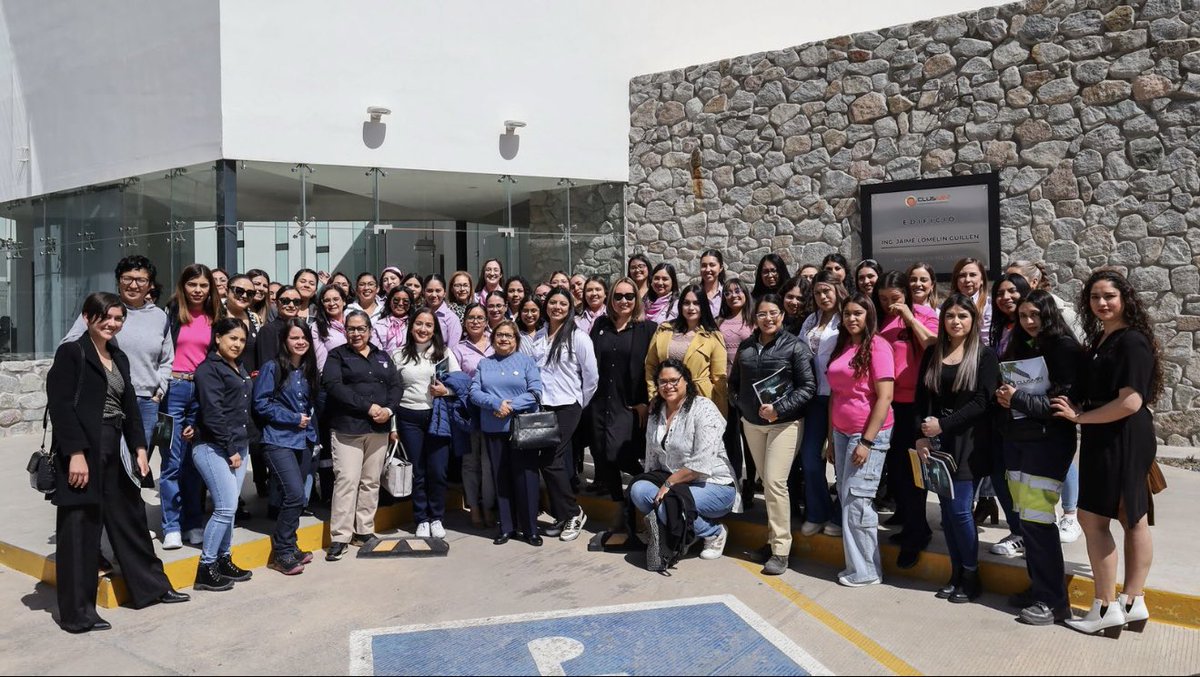Outletminero's tweet photo. Así se vivió el taller “Vetas de Amor Propio” impartido por Adela Sánchez y organizado por @WimMexico #DistritoZacatecas y @ClusterMinOrg. Cerca de 60 mujeres que colaboran en la industria minera participaron en esta jornada de aprendizaje y fortalecimiento en unidades como #AuraAranzazu, #Frisco, #OrlaCaminoRojo y #NewmontPeñasquito. ¡Un espacio para crecer y empoderarse!