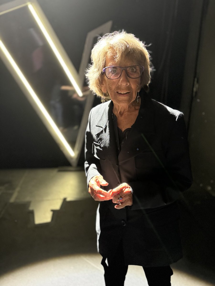 nikosaliagas's tweet photo. Colette, 95 ans ! Un régal ! ⁦@TheVoice_TF1⁩ https://t.co/3Fr5mvlnAI