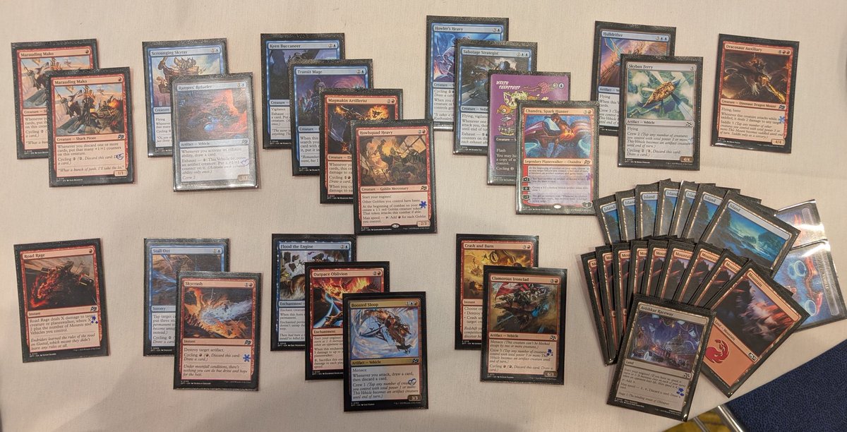 2-1d my second draft with a good UR deck, Aetherspark is hard to beat 😵‍💫 6-5 overall and still playing for a lot so gotta lock in for standard