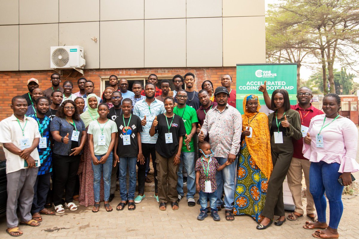 Ardebeesy's tweet image. Just wrapped up an epic week at CodeCampus! Explored Python & Django, sharpening my backend dev skills. Huge thanks @codecampusng and @ThePSF for the engaging sessions, collaborative learning, and delicious food! #CodeCampus
#Python 
#Django 
#WebDevelopment
