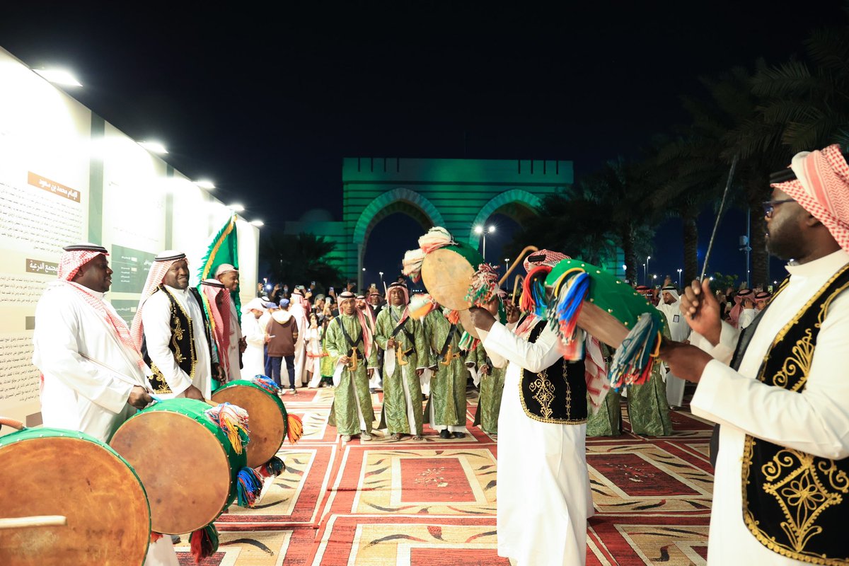 iu_edu's tweet photo. في #يوم_التأسيس، العرضة السعودية تحكي قصة ثلاثة قرون من العز والمجد. إرثنا راسخ، ورايتنا مرفوعة.

#الجامعة_الإسلامية | #يوم_بدينا_1727م https://t.co/lgrVhxXZ0D