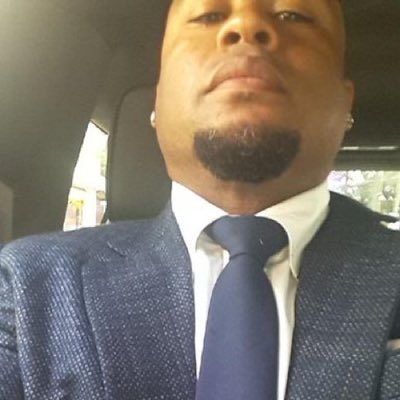 4PFiShaq's tweet photo. #NewProfilePic #DickInHand https://t.co/ntJYuJNDat