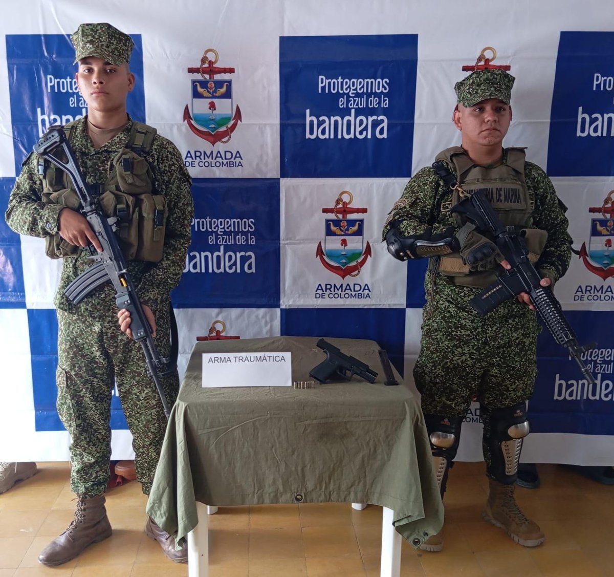 FNC_ArmadaCol's tweet photo. #EsNoticia 🚨 | En los municipios de #Morroa, #Sucre y #ElCarmenDeBolívar, los Batallones de Infantería de Marina No.13 y 14, lograron la incautación de 2️⃣ armas traumáticas, 7️⃣ cartuchos calibre 9️⃣ mm, y 2️⃣ proveedores. 🧵👇 https://t.co/k3Icx0QU4a