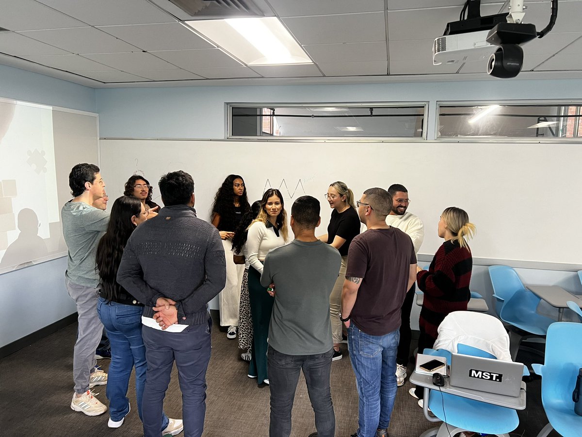 Disfruto mucho las clases con mis estudiantes <a href="/EAFIT/">Universidad EAFIT</a> <a href="/FEG_EAFIT/">Finanzas, Economía y Gobierno</a> <a href="/mgppeafit/">Maestría en Gobierno y Políticas Publicas</a>. Aprendemos colectivamente con aprendizaje experiencial y activo. Hoy en nuestra clase de Instrumentos de Intervención Públicos identificamos y socializamos problemas de política pública que afectan a cada