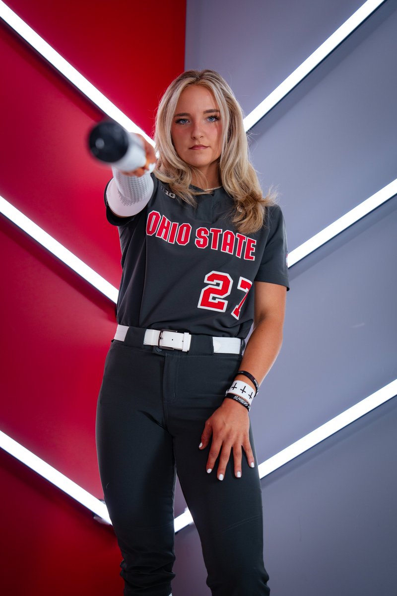 OhioStateSB's tweet photo. Bye 🥎‼️

@KamiKortokrax hits a solo shot to center and we increase our lead to 3-0 over North Florida in the third inning.

#GoBucks https://t.co/aoJWuyYf7J
