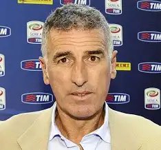 Licenziare subito Coinceao!
Mettere a riposo  Theo, Maignan e Leao almeno x 15 giorni
Affidare squadra a Tassotti cercando di salvare almeno la dignità.
Sono un moderato e un razionale ma non vedo soluzione diversa
<a href="/ACMilan/">AC Milan</a>