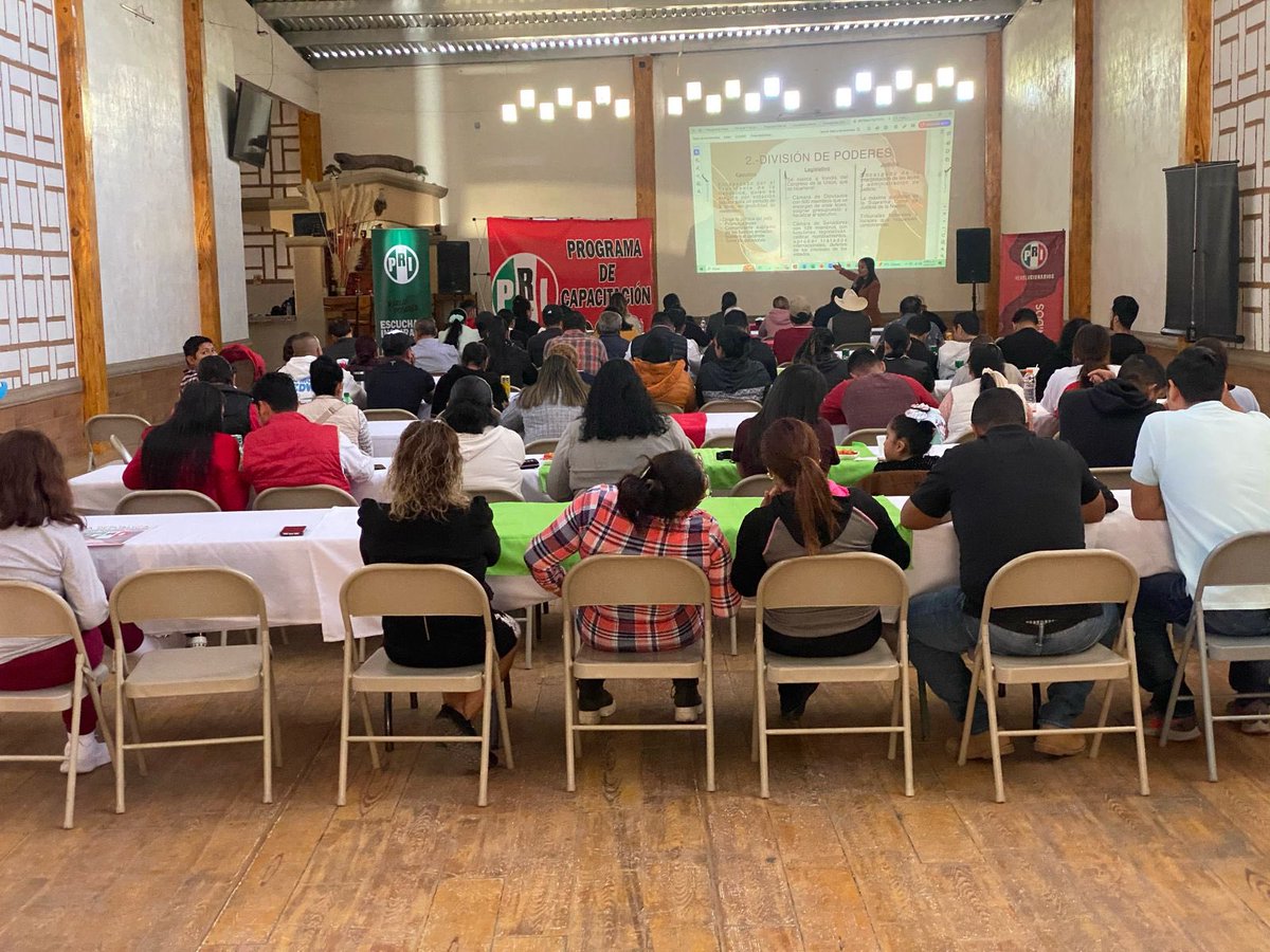 Un éxito las capacitaciones a mujeres realizadas en #SanDiegoDeLaUnión con el alcalde <a href="/c_castillo05/">Juan Carlos Castillo Cantero</a>
Isaura Cano y Maria de la Salud García Díaz fueron las ponentes de estas actividades.
<a href="/estopellantonio/">Antonio Estopellan</a> en representación del <a href="/PRIGTO/">CDE PRI Guanajuato</a>
#OrgulloPRI 🟢⚪️🔴
🔴