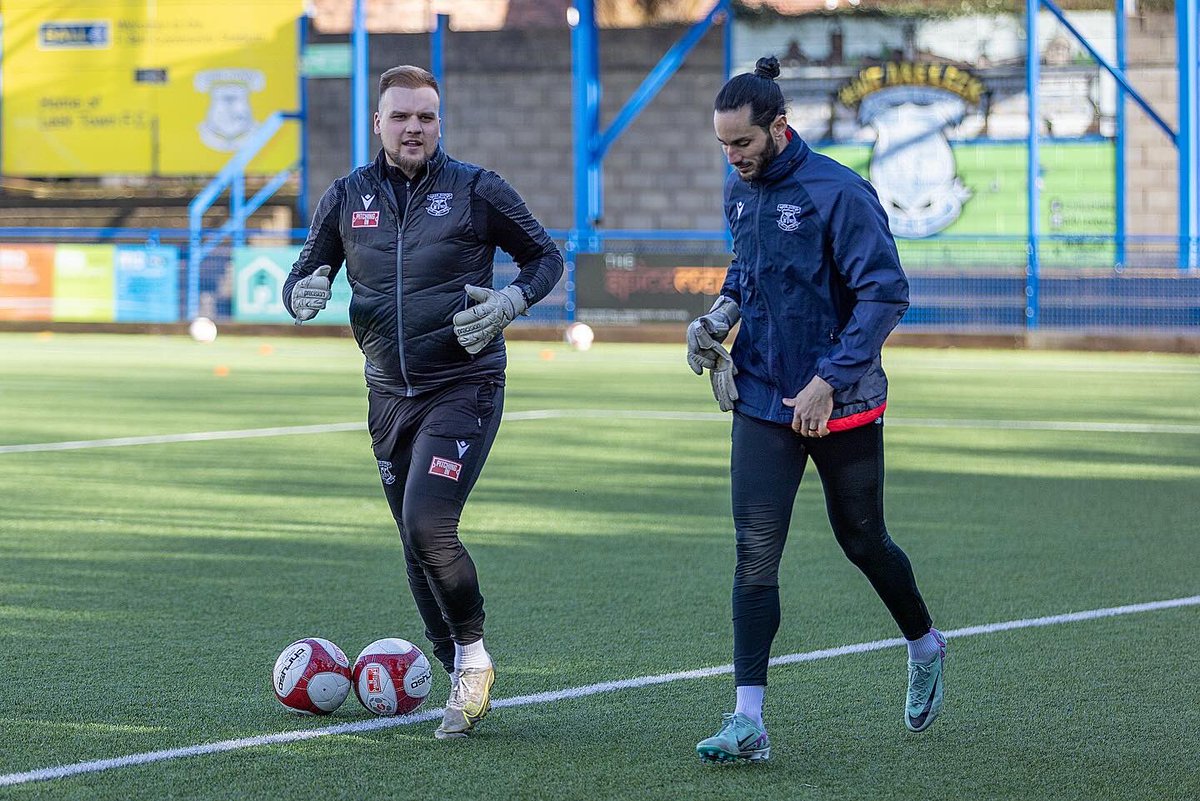 KurasikDominic's tweet photo. Another weekend of footy @leektown 💙⚽️🧤 https://t.co/xgll4r2kyO