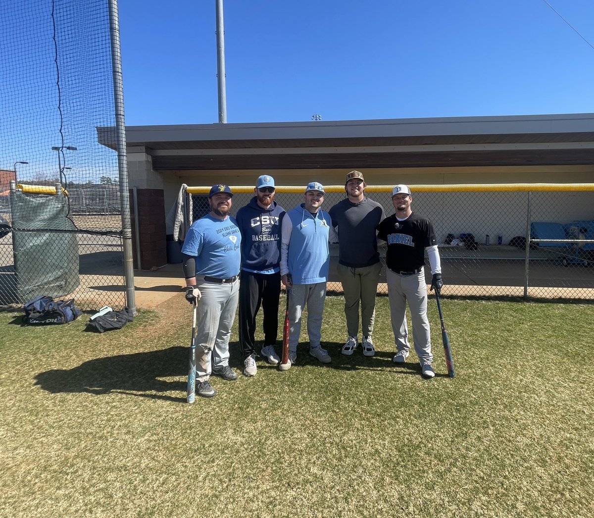 dwd_softball's tweet photo. Such a fun day with @dwdbaseball at our 2nd Annual Chili Cookoff!! Thanks to those that came out and participated in the Homerun Derby at softball. We appreciate the community support for both of our programs. Already looking forward to next year! #TogetherWeClimb https://t.co/wcNm5Uxpgx