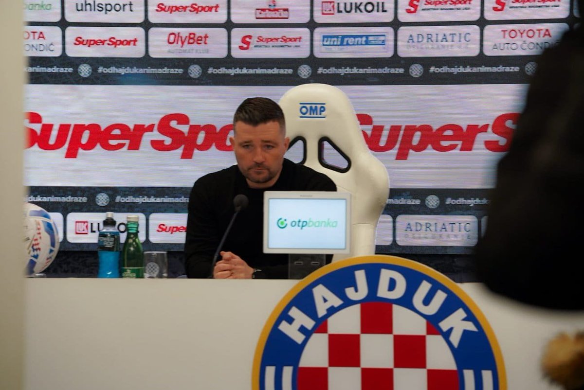 CroatiaFooty's tweet photo. 🎙️ Federico Coppitelli on the title race:
"It’s hard to say—there are three excellent teams. No one talks about Rijeka, but they have a top squad. I’d say each team has a 33% chance for the title."
#HNL #Osijek #Coppitelli https://t.co/sTSwcrbBfX