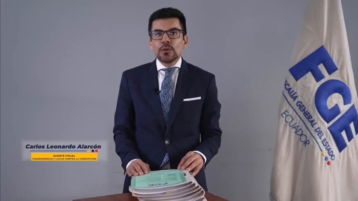 Carlos Leonardo Alarcón Argudo es otro mercenario al servicio de Noboa. 

Impulsa causas judiciales para perseguir al hijo de la vicepresidenta Abad, a Federico Goldbaum y a Aquiles Álvarez.

Tenemos una justicia servil a las revanchas personales de un malcriado. Increíble.
