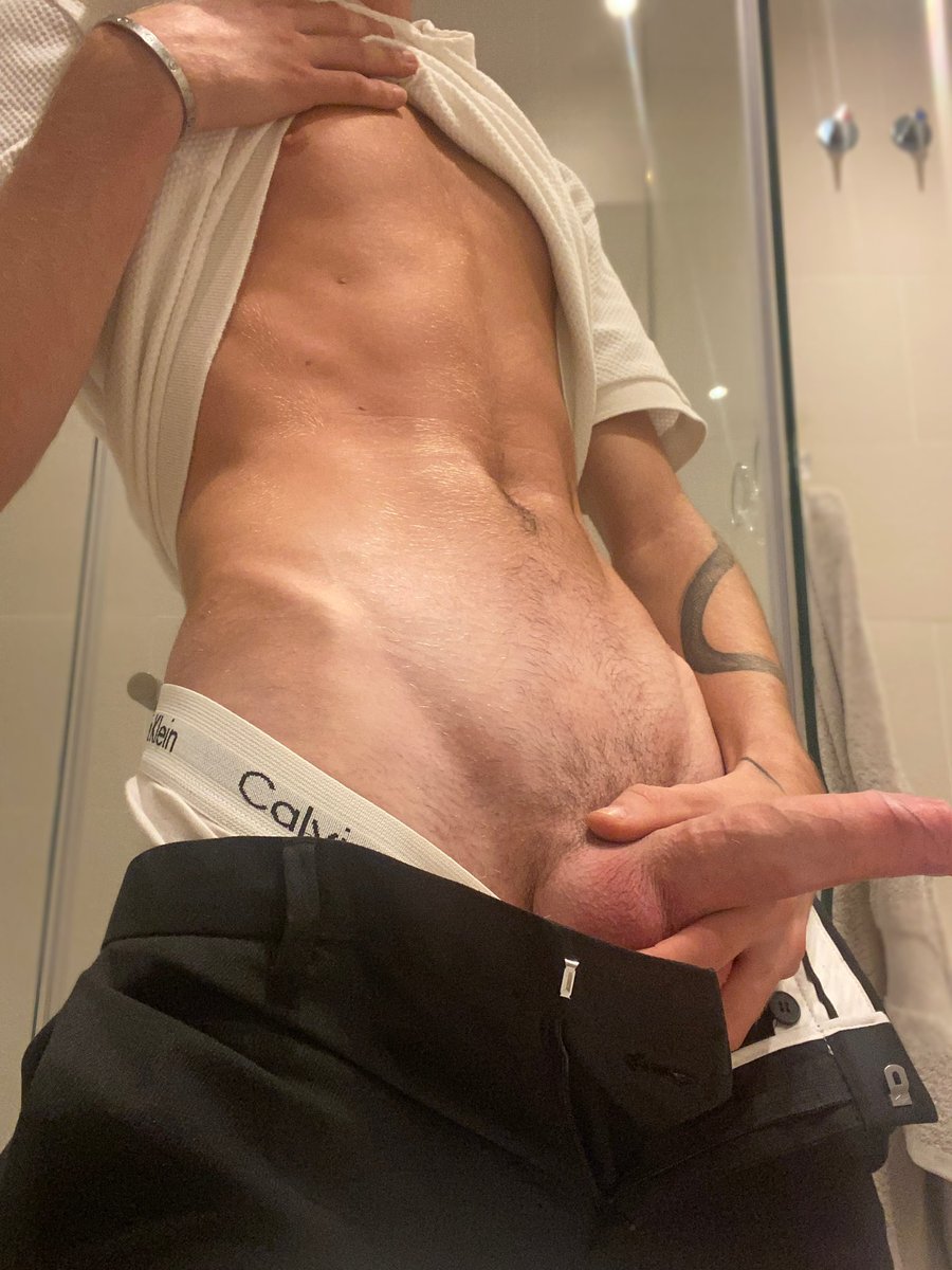 Tylerblu61's tweet photo. @Masked_Daddy https://t.co/9Vg440B4KE