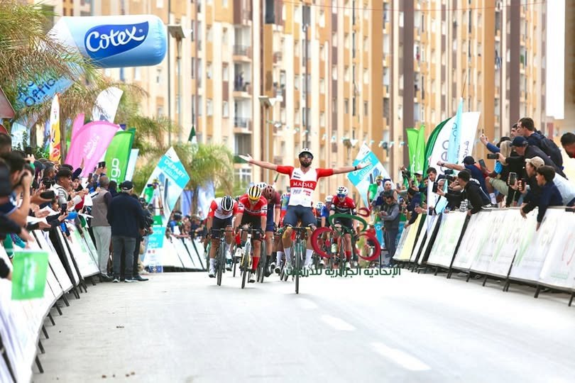 Gkan9CAXsAAfJkA?format=jpg&name=900x900