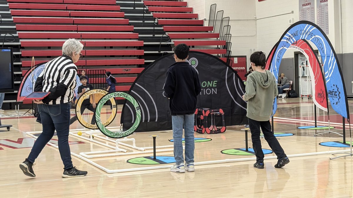 MissJShields1's tweet image. I can't wait til we are competing!! @CFBRainwater @CFBISDEF this is going to be us!! @REC_Foundation @Robolinkinc