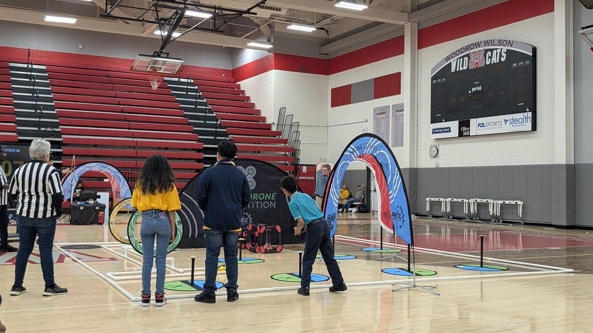 MissJShields1's tweet image. I can't wait til we are competing!! @CFBRainwater @CFBISDEF this is going to be us!! @REC_Foundation @Robolinkinc