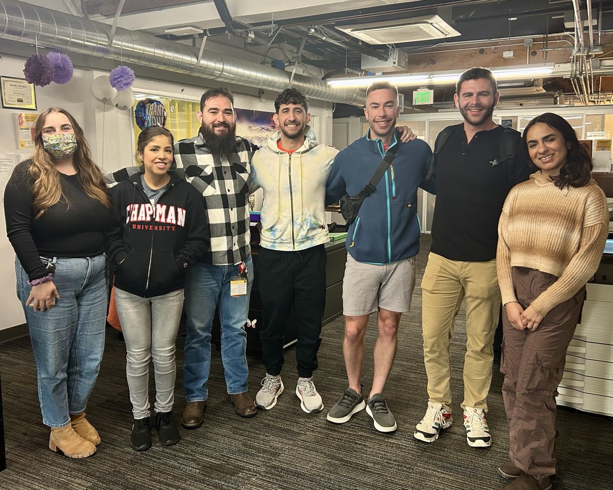 LarkinStreet's tweet image. Shoutout to @glamcocks for stopping by our Engagement Community Center to learn more about our work and for their generous fundraiser benefiting Larkin Street! 🌈 We always appreciate community partners who take the time to connect—thank you for being part of our community! 💛