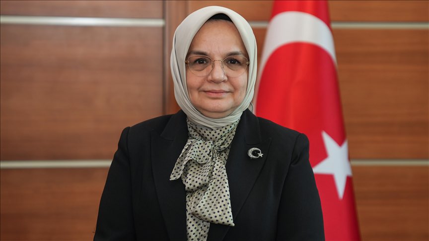 ampuloffical's tweet photo. Ayşe Keşir Ak Parti MKYK listesinde. https://t.co/E80wRLjX4F
