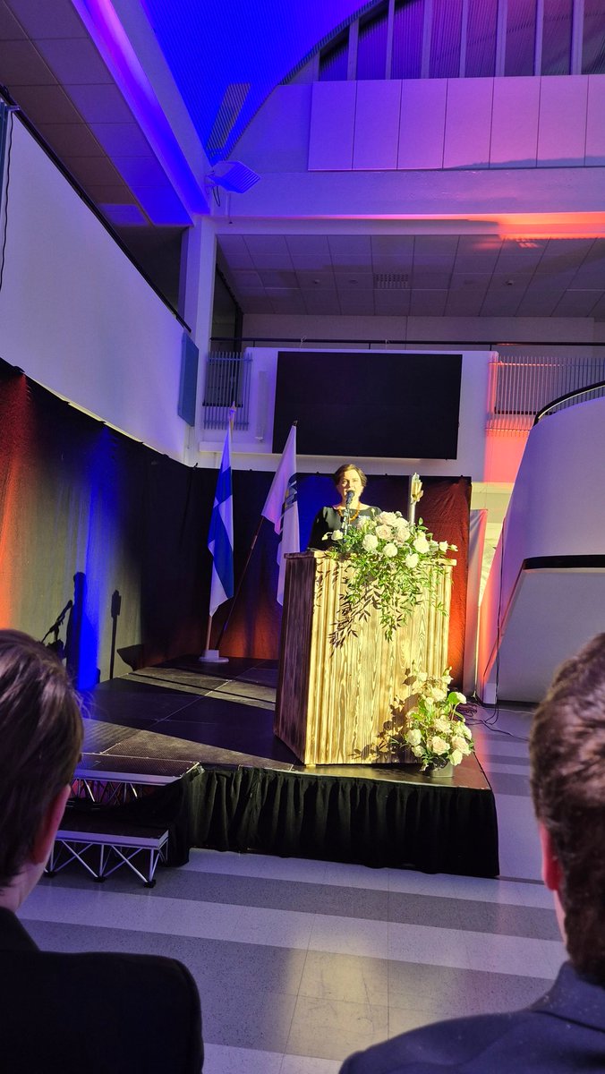 Tänään Oulun ylioppilaskunnan 65v juhlat. Juhlapuhujana Tiede- ja kulttuuriministeri Mari-Leena Talvitie.