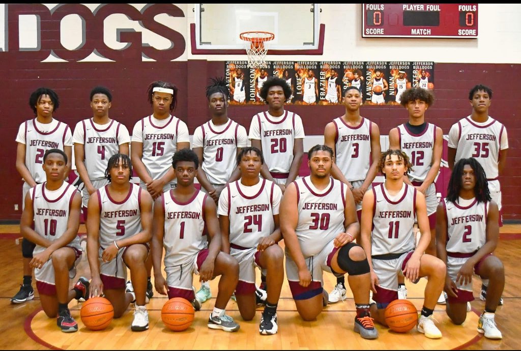 kingstonbulldog's tweet image. First game playing on varsity 
for the Area championship  and we are the are Champions #pact #bayoubullies #hungrydogshuntdifferent @CoachTaylor53 @CoachTraCarson @HoopsRecruitUSA @TopPreps @RobertJager12 @Coast2Coasttc @ScottRapp17 @KevinMoses38 @Cordell_80
