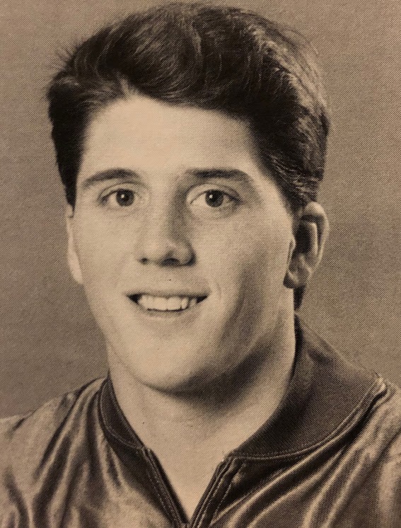 3️⃣ And UAB? The Blazers 🐉 were struggling. Losers of 8 of their last 10, Gene Bartow’s squad needed a jolt.

That spark came from Carter Long, a 6-4 junior from Winfield, Alabama, who came off the bench and changed the game.

⬇️ Carter Long—The Blazer who shocked Temple