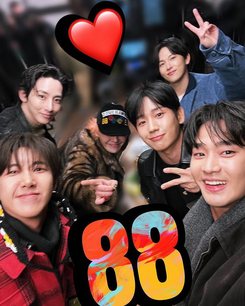 Kim Soo Hyun Brasil #KnockOff (@kimsoohyunbr) on Twitter photo O cantor Hwang Kwanghee compartilhou fotos com o #KimSooHyun, Jung Haein, Im Siwan, G-Dragon e Lee Soohyuk (88 line) durante as gravações de “Good Day”. <a href="/holyhaeinbra/">Jung Haein Brasil</a> <a href="/LeeSoohyukBR/">Lee SooHyuk Brasil ⚡</a>
Lembrando que estamos legendando os episódios que estarão em breve disponíveis! O cantor Hwang Kwanghee compartilhou fotos com o #KimSooHyun, Jung Haein, Im Siwan, G-Dragon e Lee Soohyuk (88 line) durante as gravações de “Good Day”. <a href="/holyhaeinbra/">Jung Haein Brasil</a> <a href="/LeeSoohyukBR/">Lee SooHyuk Brasil ⚡</a>
Lembrando que estamos legendando os episódios que estarão em breve disponíveis!