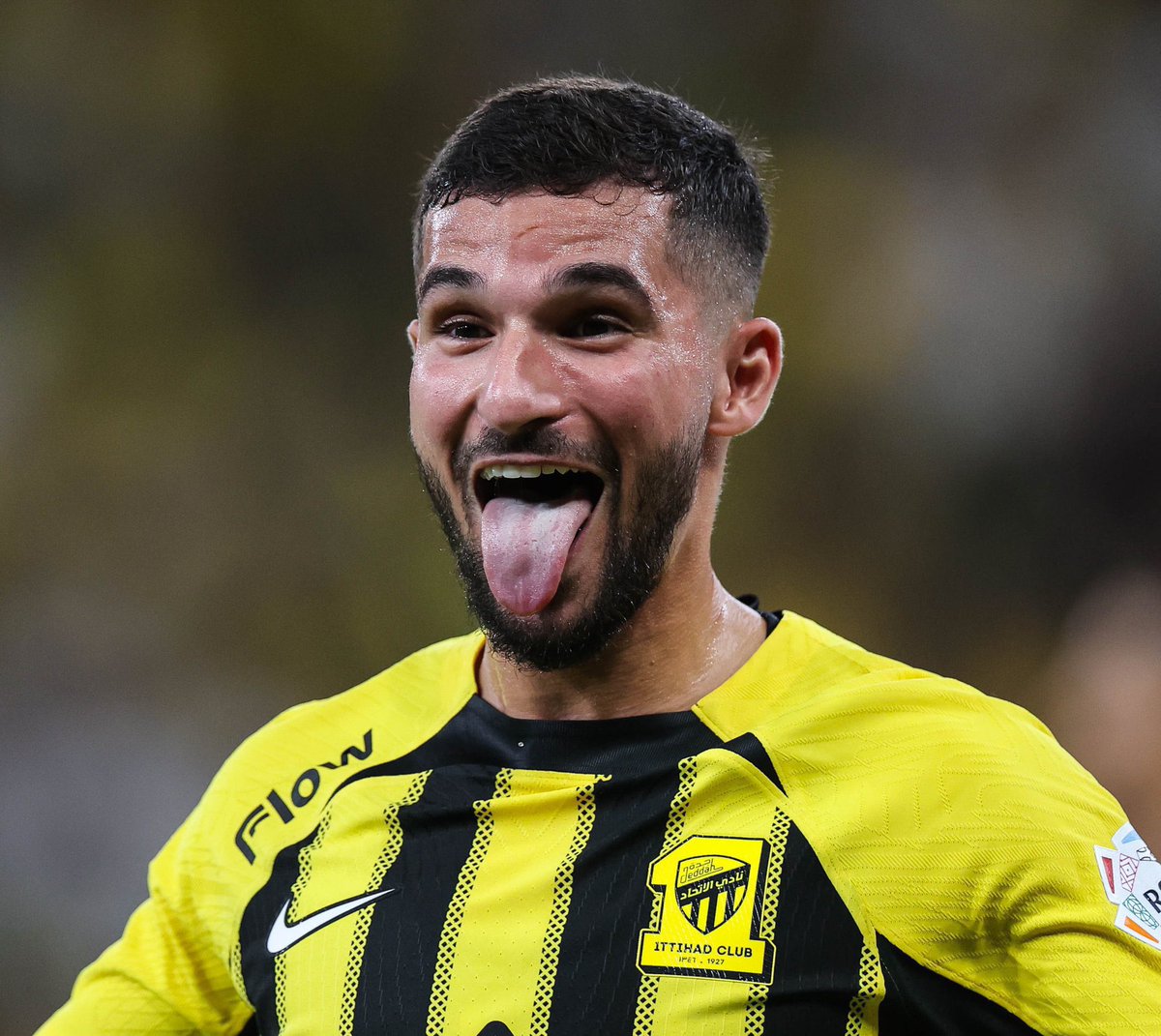 🚨🚨
جرب شكل الايك الجديد على حسام عوار 💛