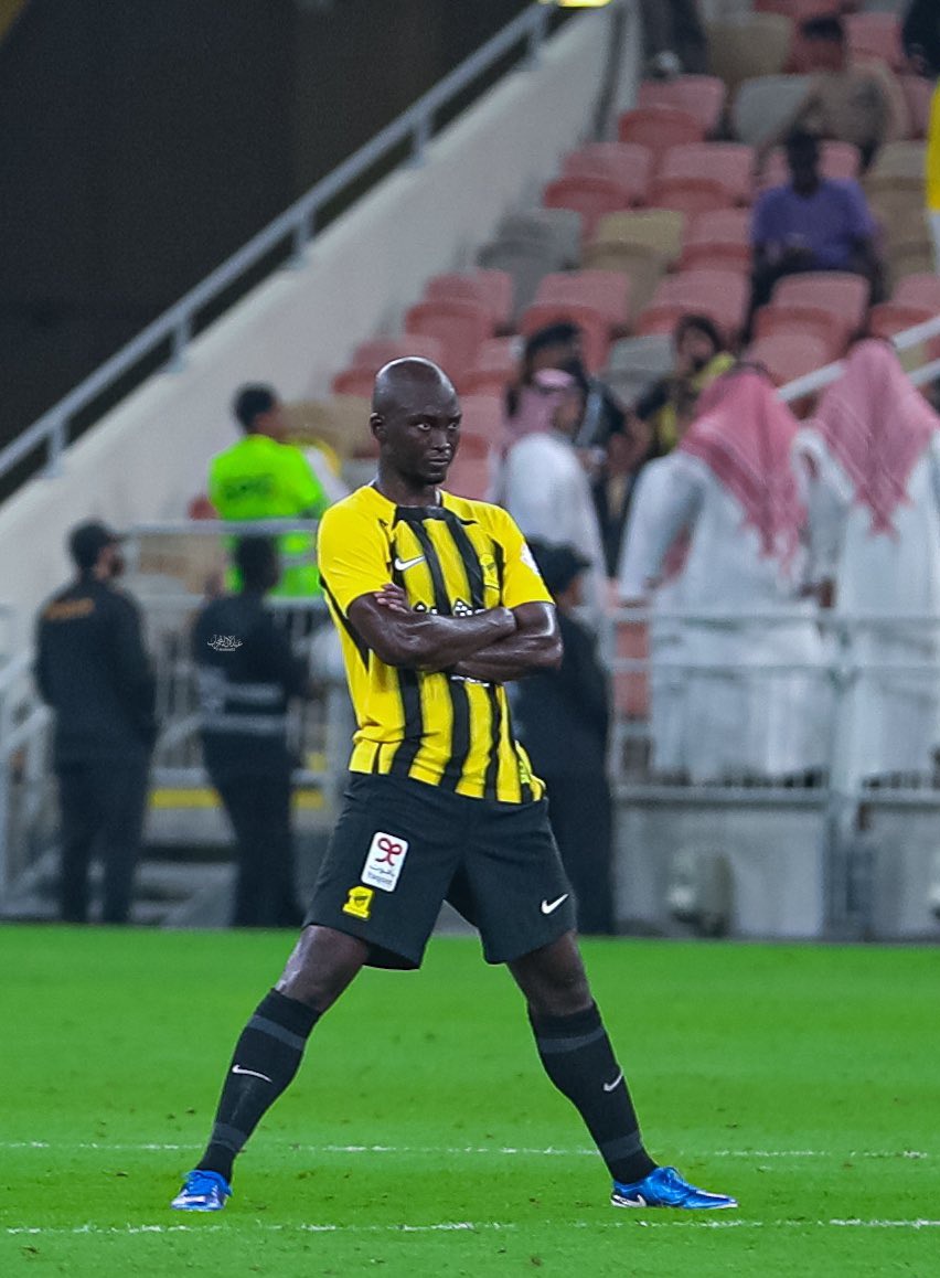 🚨🚨🚨 

كم يستحق قلب ❤ الصخرة بيريرا 💛