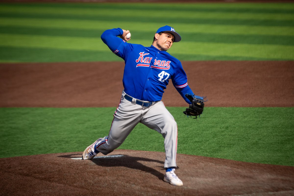 3 up, 3 down for <a href="/robbieknowles14/">Robbie Knowles</a> in the 7th.

END 7 | Kansas 5, Tarleton State 4