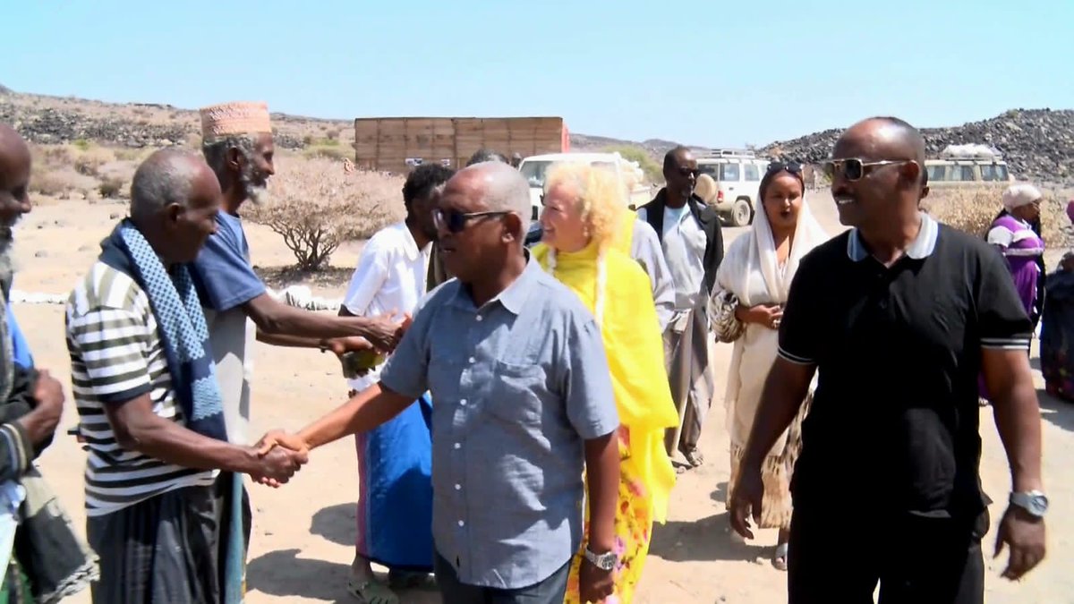 c_obock's tweet photo. Les 16-17 fév 2025, le Pr du @c_obock & la représentante de @UNICEFDjibouti ont visité #Adgueno & #Daddato pour échanger avec les communautés sur l’accès à l’eau, la santé & la protection des enfants.
Des solutions durables sont prévues dans le cadre du #PTBA 2025. https://t.co/u1479Me2Hq