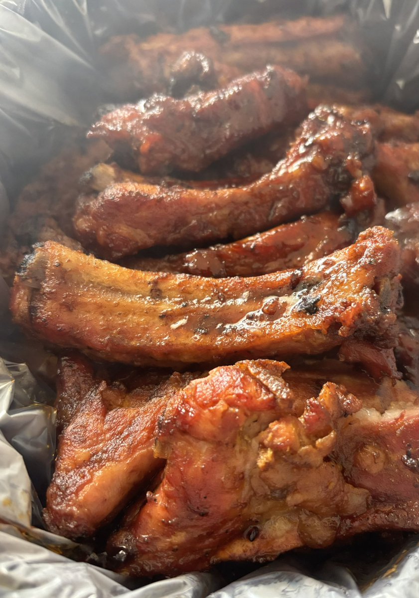 Tom_H___'s tweet photo. #Faturday forever and always @WorldofIsaac https://t.co/lpn1lIvqJ6