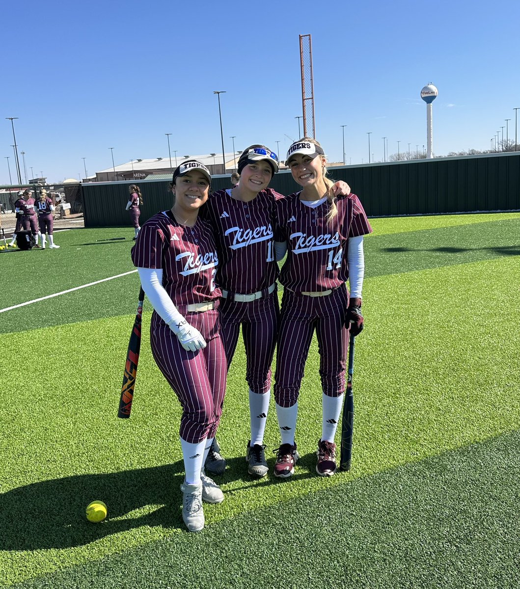 Sunshine and Smiles for GAME DAY!! 🐯 #LTS #jOURney #NAIASB #Oklahoma