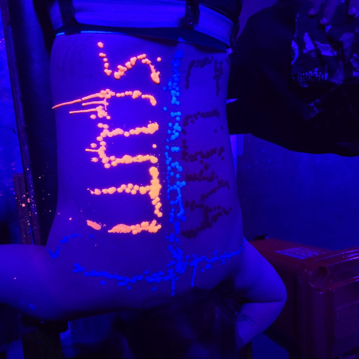 TeddyButtNB's tweet photo. @ThatAveAD tagging me with wax like the good gorls we are

#waxplay #transgirl #transmtf #transtwt #transfun #wax #bdsm #kink https://t.co/6GmKKKFtDl