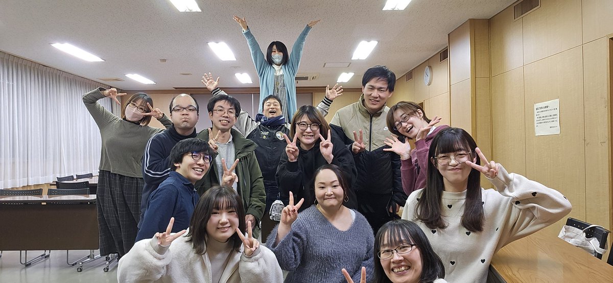 ProjectC_2007's tweet image. 💛練習報告💛
久々にレギュラー団員全員集合しました！皆いると楽しいですね♫新曲の音取りを中心に練習しました。歌えたら楽しい。そう。歌えたら。団員の悪戦苦闘ぶりは #ProjectC練習語録 タグをご覧ください(^q^)
#ProjectC