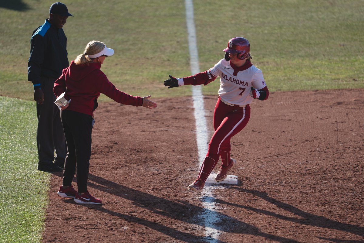 Oklahoma Softball tweet media