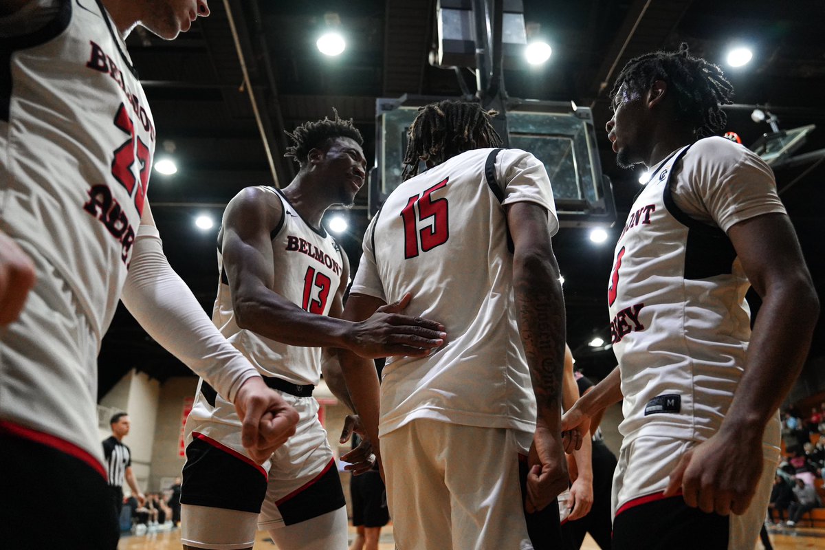 Abbey Men’s Basketball delivers for the Seniors tonight, battling to the buzzer to defeat the Mount Olive Trojans!

Abbey Wins: 82 - 81

#RaiseTheRed | #AbbeyAthletics