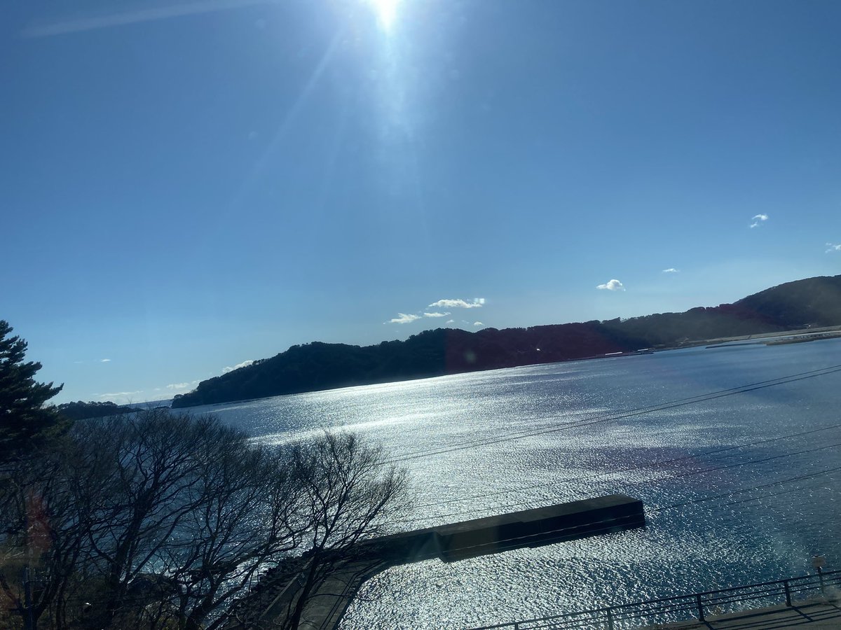 三鉄の車窓から見える景色が美しすぎる、、、