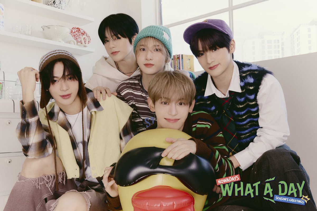 feloncharts's tweet photo. Soyeon speaks to @wkorea about labelmate and junior group NOWADAYS:

“They just keep releasing shit song after shit song. I don’t know what this fucking company would do without us.” https://t.co/S6RzwOP35q